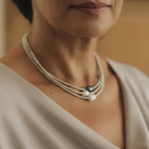 Collar de perlas naturales