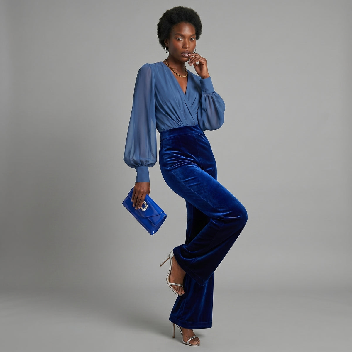 Maud™ | Mono elegante con escote en V