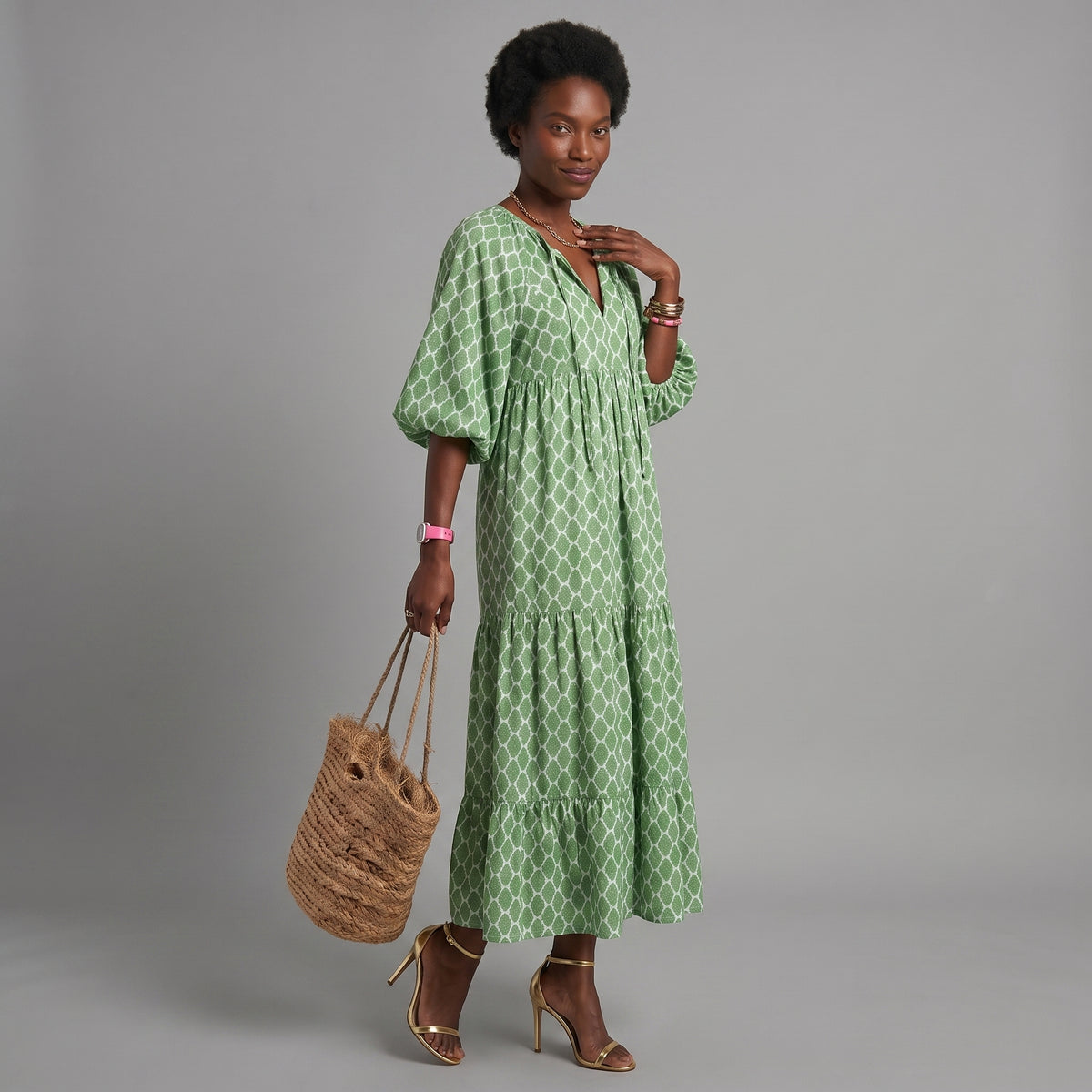 Apolline™ | Vestido midi estampado de manga tres cuartos con escote en V